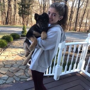 Meet your Posher, Eleni